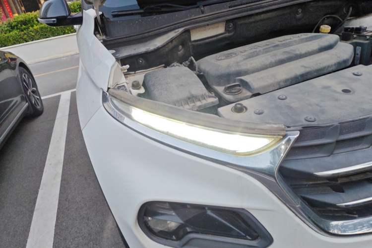 Used Baojun 510 2017 1.5L Manual Luxury Model Right Front Headlight