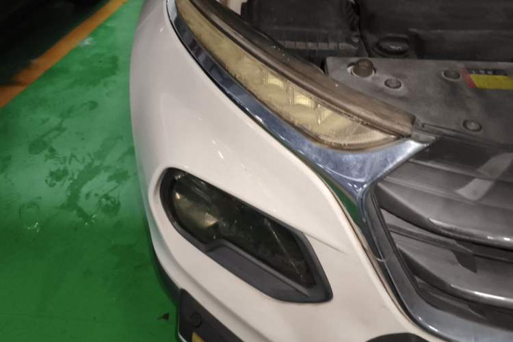 Used Baojun 510 2017 1.5L Manual Luxury Model Right Front Headlight