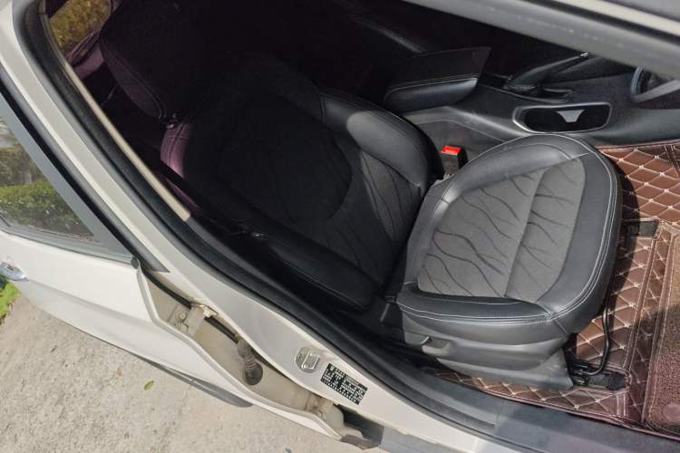 Used Baojun 510 2017 1.5L Manual Fashion Model Right Front Seat
