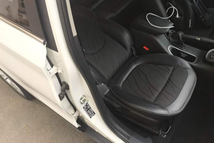 Used Baojun 510 2017 1.5L Manual Fashion Model Right Front Seat