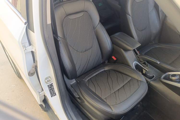 Used Baojun 510 2017 1.5L Automatic Fashion Model Right Front Seat