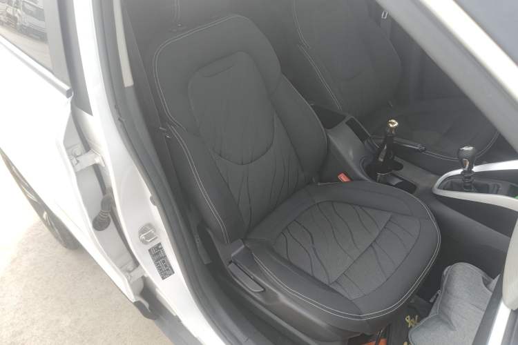 Used Baojun 510 2017 1.5L manual Comfort trim Right Front Seat