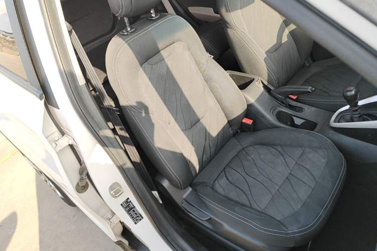 Used Baojun 510 2017 1.5L manual Comfort trim Right Front Seat