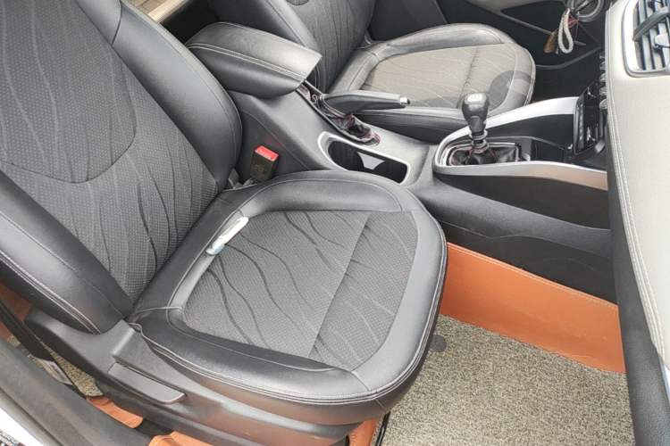 Used Baojun 510 2017 1.5L Manual Fashion Model Right Front Seat
