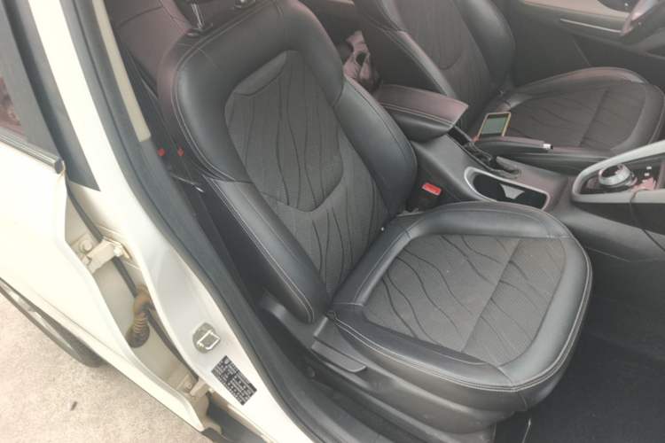 Used Baojun 510 2017 1.5L Automatic Fashion Model Right Front Seat