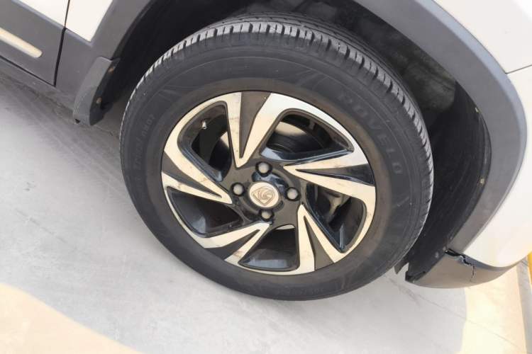 Used Baojun 510 2017 1.5L Automatic Luxury Model Right Front Wheel Hub