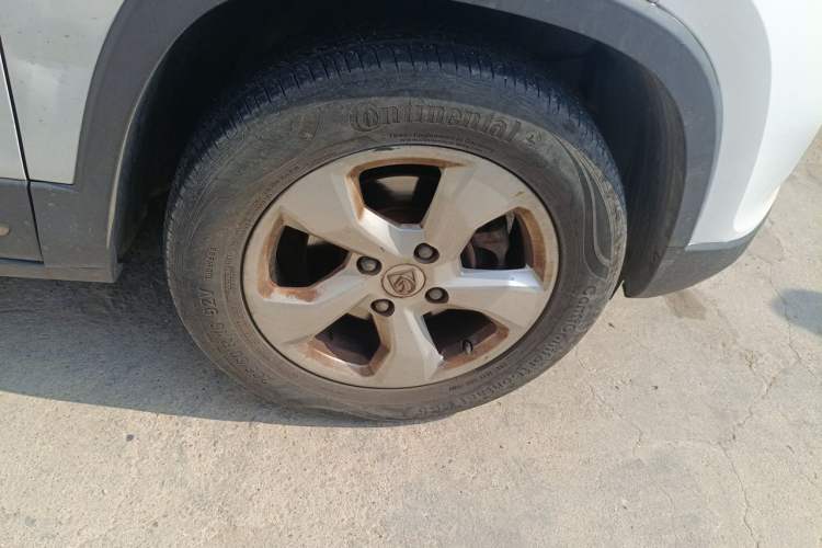Used Baojun 510 2017 1.5L Manual Fashion Model Right Front Wheel Hub
