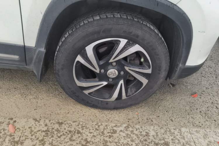 Used Baojun 510 2017 1.5L Manual Luxury Model Right Front Wheel Hub