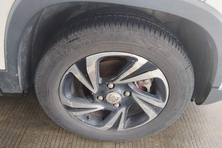 Used Baojun 510 2017 1.5L Manual Luxury Model Right Front Wheel Hub