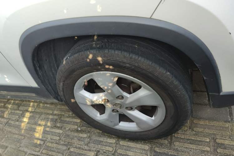 Used Baojun 510 2017 1.5L Manual Fashion Model Right Front Wheel Hub