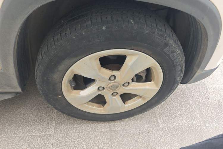 Used Baojun 510 2017 1.5L Manual Fashion Model Right Front Wheel Hub