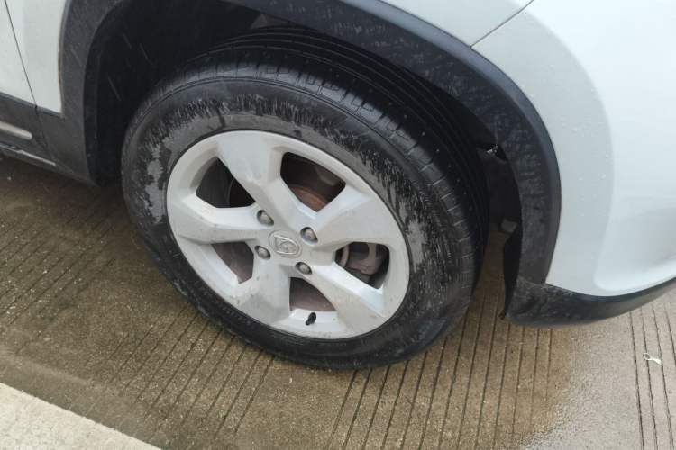 Used Baojun 510 2017 1.5L Manual Fashion Model Right Front Wheel Hub