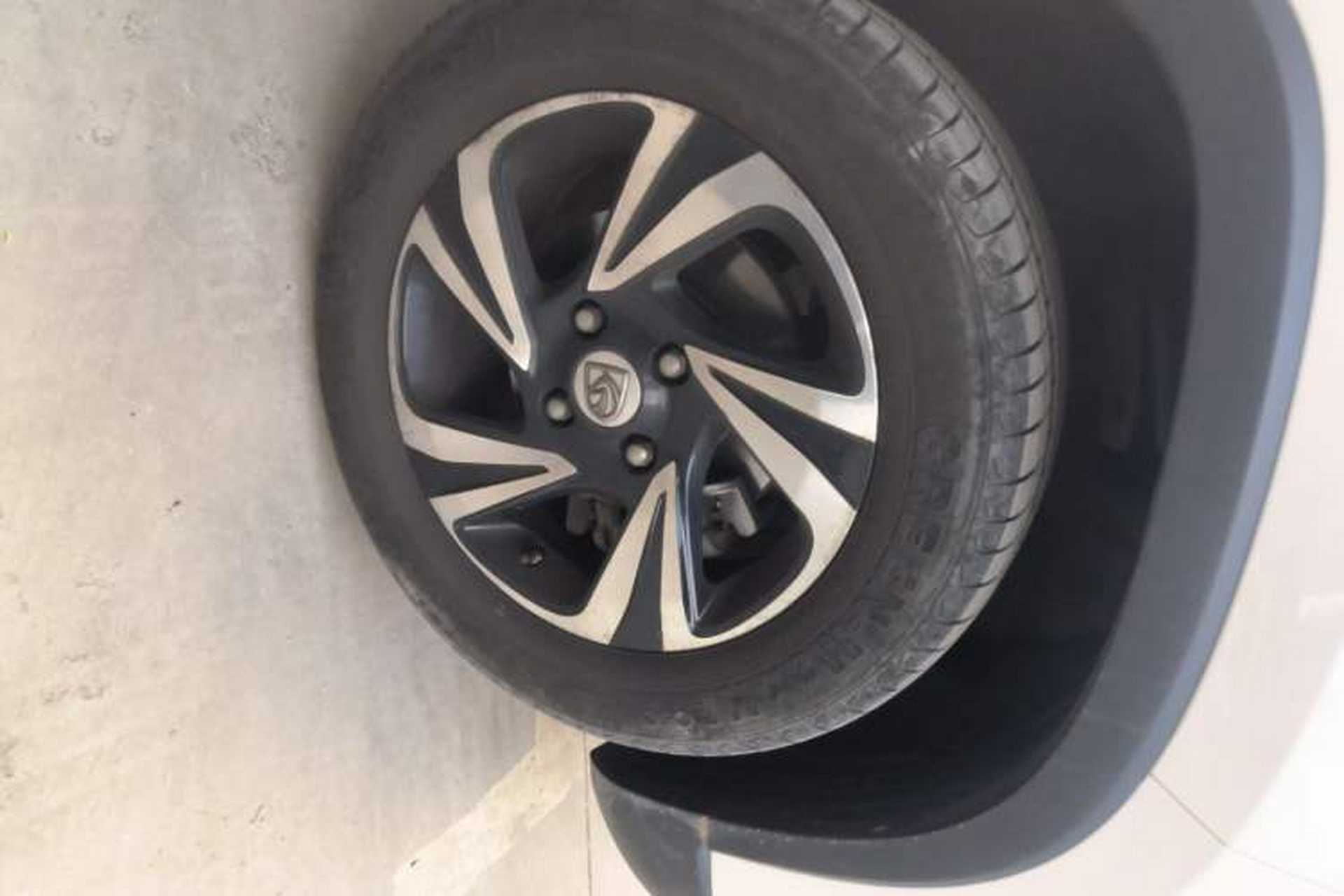 Used Baojun 510 2017 1.5L Manual Luxury Model Right Front Wheel Hub