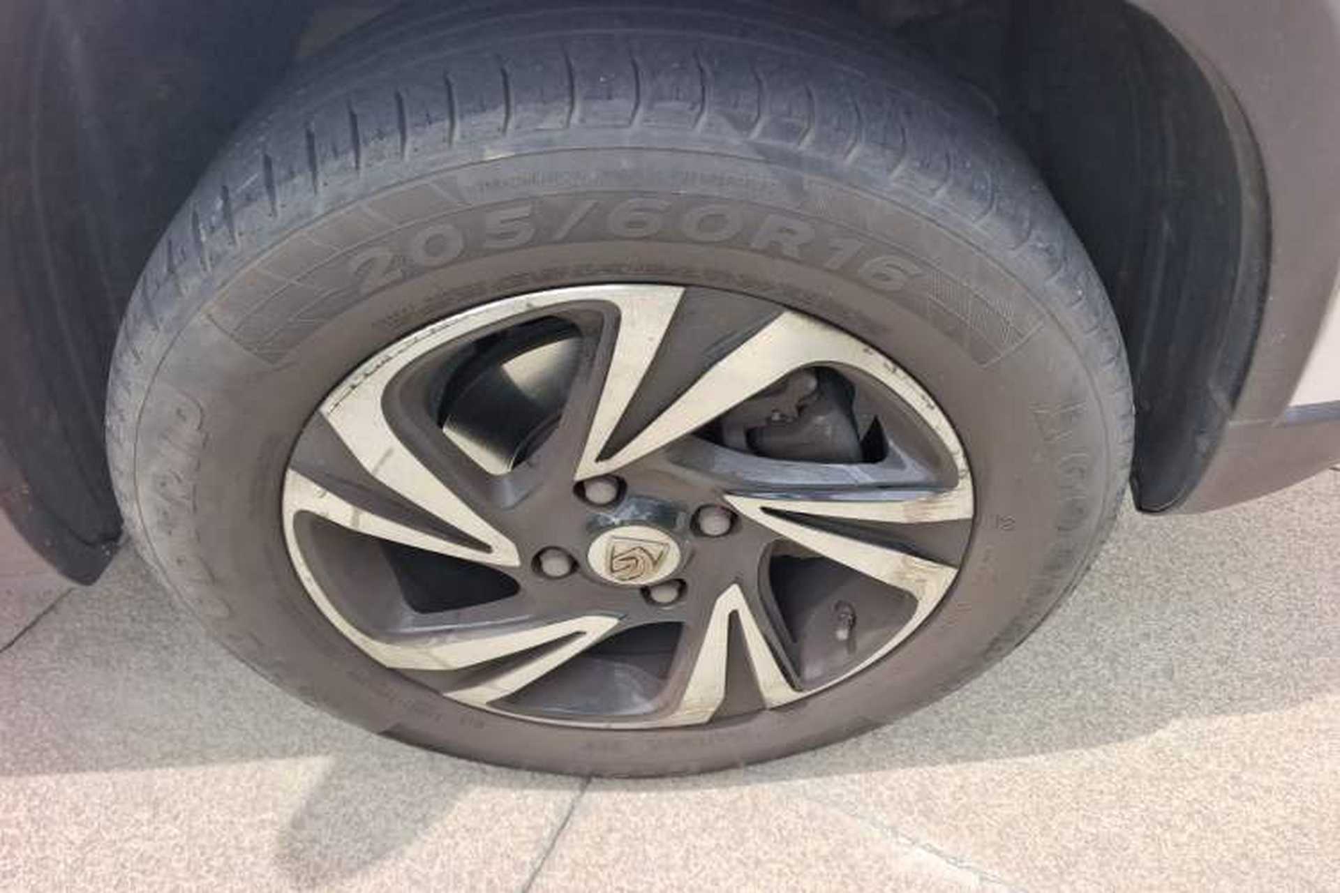 Used Baojun 510 2017 1.5L Automatic Luxury Model Right Front Wheel Hub