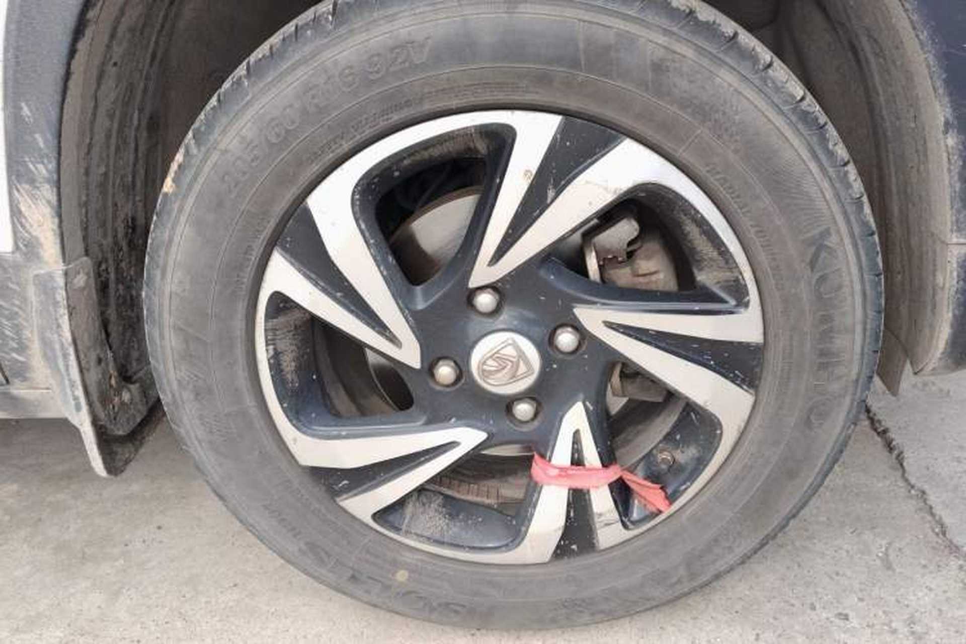 Used Baojun 510 2017 1.5L Manual Luxury Model Right Front Wheel Hub