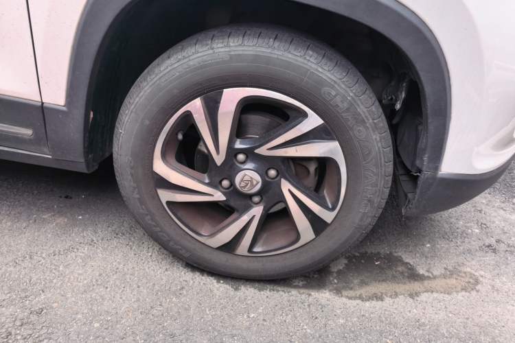 Used Baojun 510 2017 1.5L Manual Luxury Model Right Front Wheel Hub