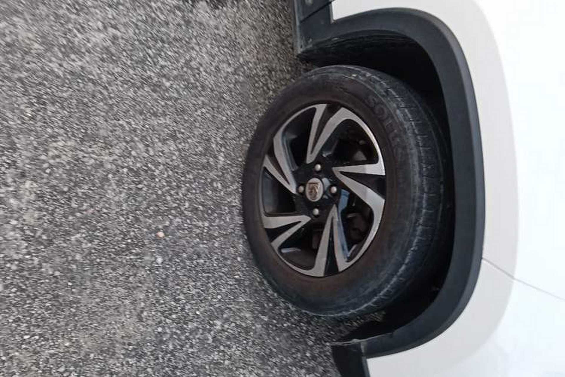 Used Baojun 510 2017 1.5L Manual Luxury Model Right Front Wheel Hub