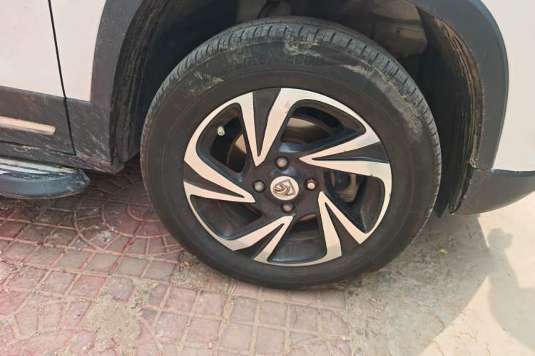 Used Baojun 510 2017 1.5L Manual Luxury Model Right Front Wheel Hub