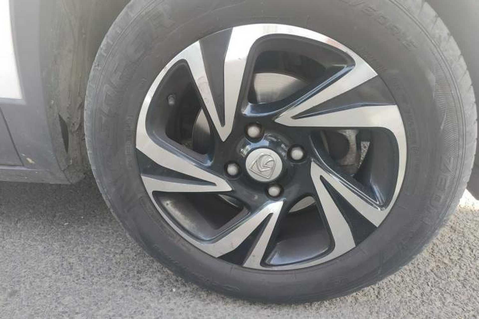 Used Baojun 510 2017 1.5L Manual Luxury Model Right Front Wheel Hub