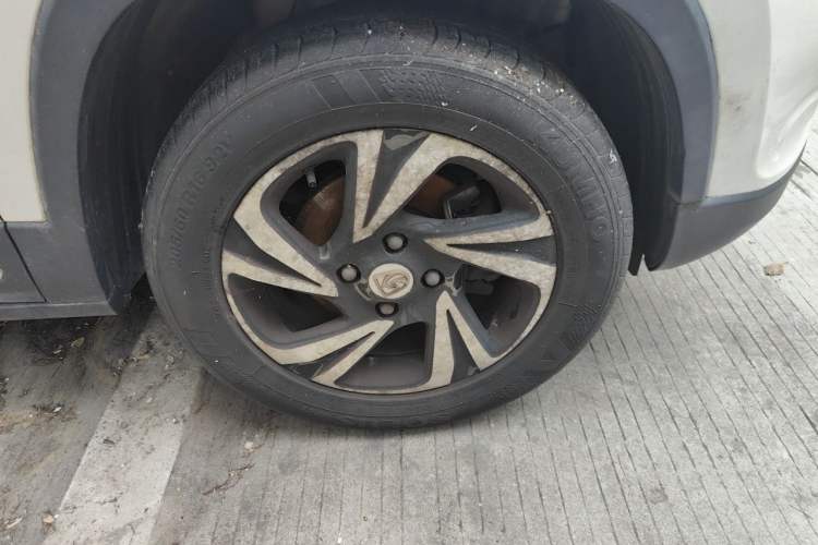 Used Baojun 510 2017 1.5L Automatic Luxury Model Right Front Wheel Hub