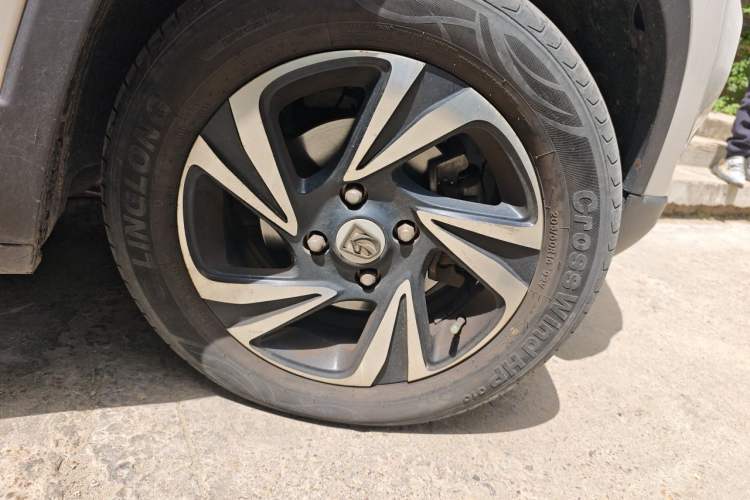 Used Baojun 510 2017 1.5L manual Comfort trim Right Front Wheel Hub