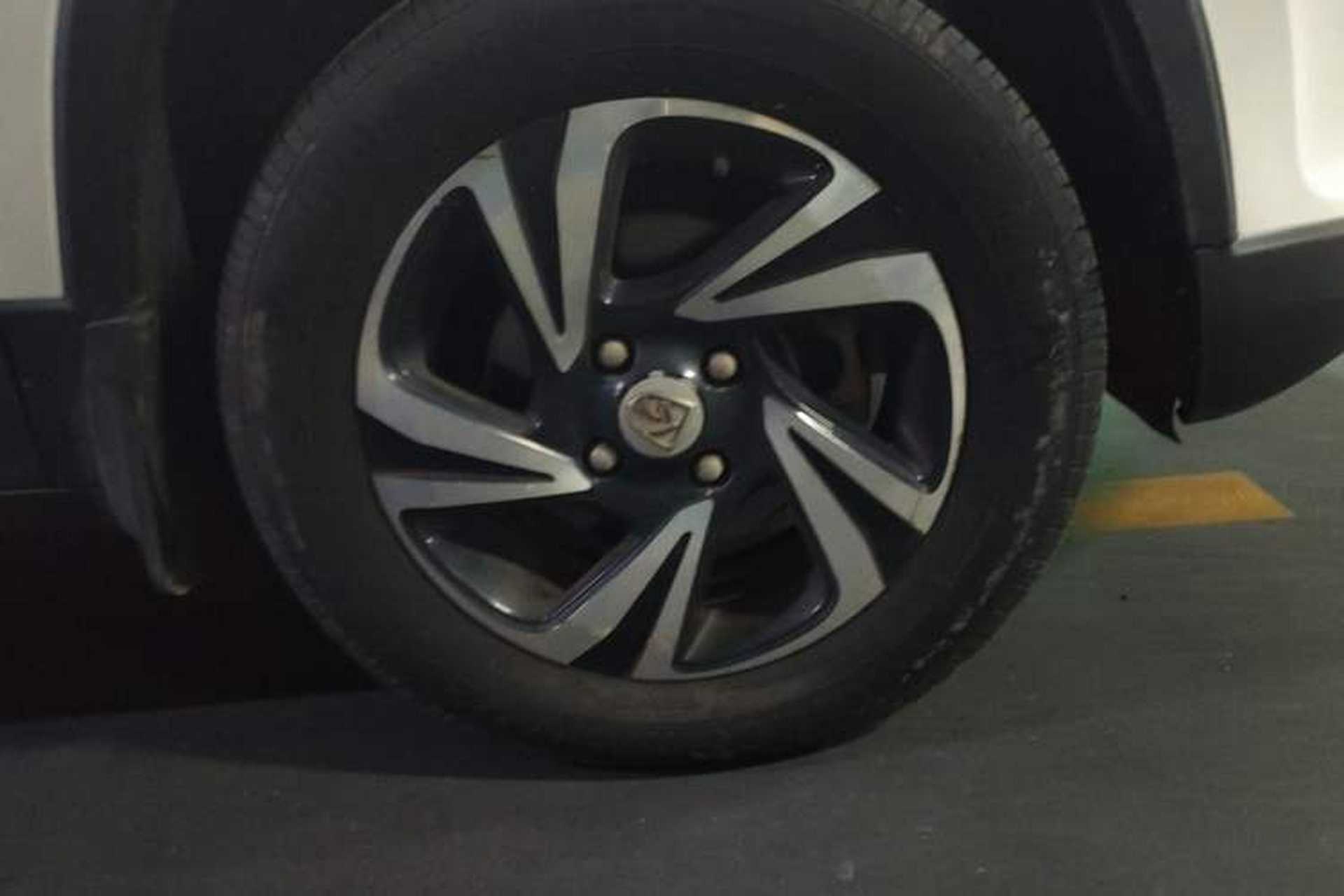 Used Baojun 510 2017 1.5L Manual Luxury Model Right Front Wheel Hub