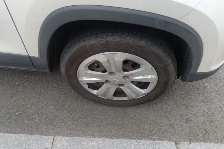 Used Baojun 510 2017 1.5L manual Comfort trim Right Front Wheel Hub