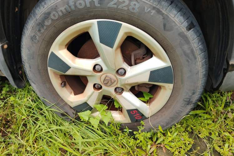 Used Baojun 510 2017 1.5L Manual Fashion Model Right Front Wheel Hub