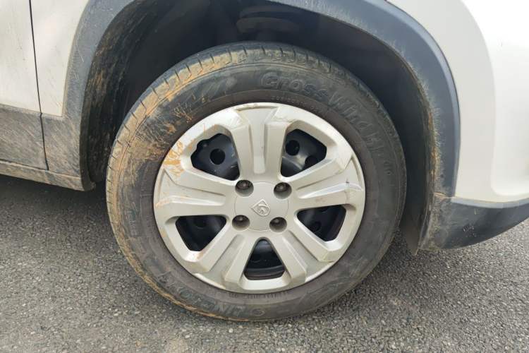 Used Baojun 510 2017 1.5L manual Comfort trim Right Front Wheel Hub