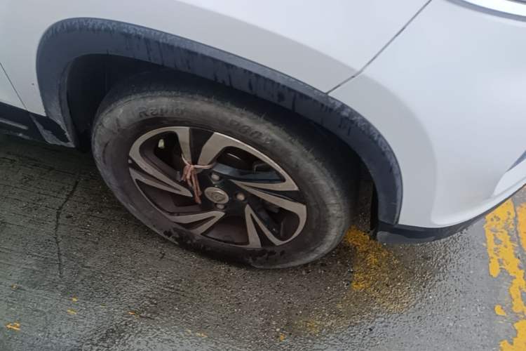 Used Baojun 510 2017 1.5L Manual Luxury Model Right Front Wheel Hub