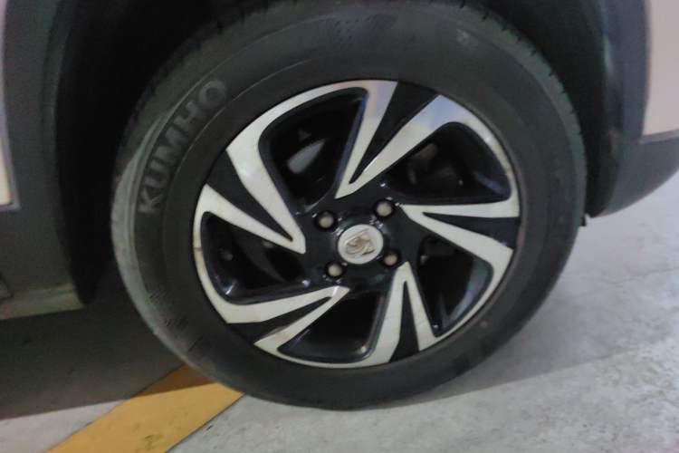 Used Baojun 510 2017 1.5L Manual Luxury Model Right Front Wheel Hub