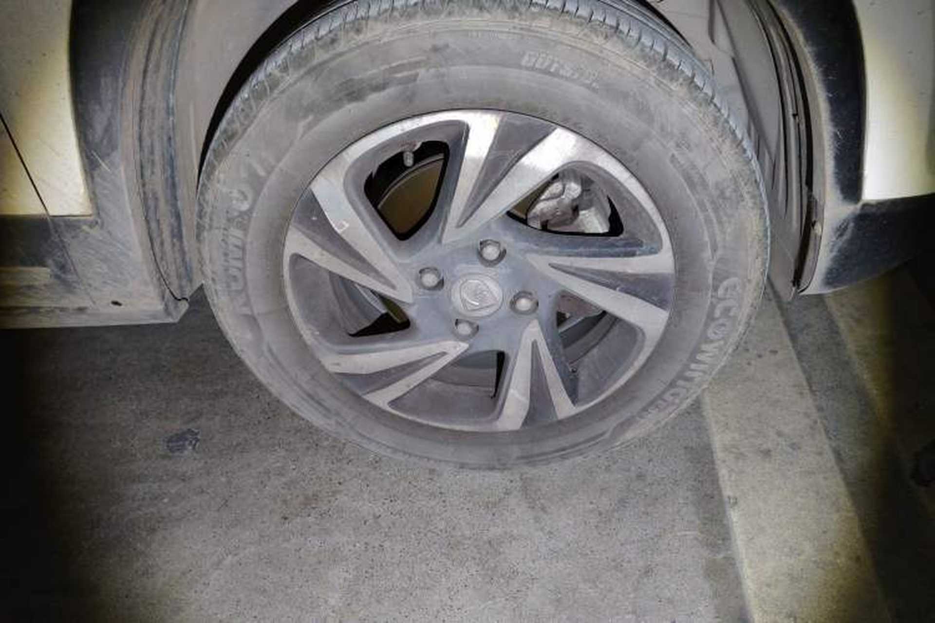 Used Baojun 510 2017 1.5L Automatic Luxury Model Right Front Wheel Hub