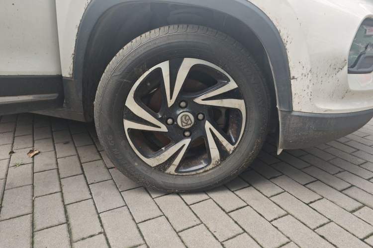 Used Baojun 510 2017 1.5L Manual Luxury Model Right Front Wheel Hub