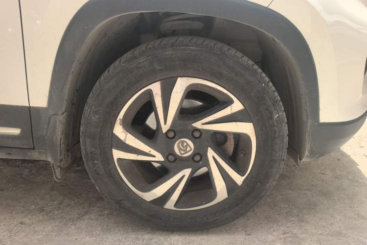Used Baojun 510 2017 1.5L Manual Luxury Model Right Front Wheel Hub