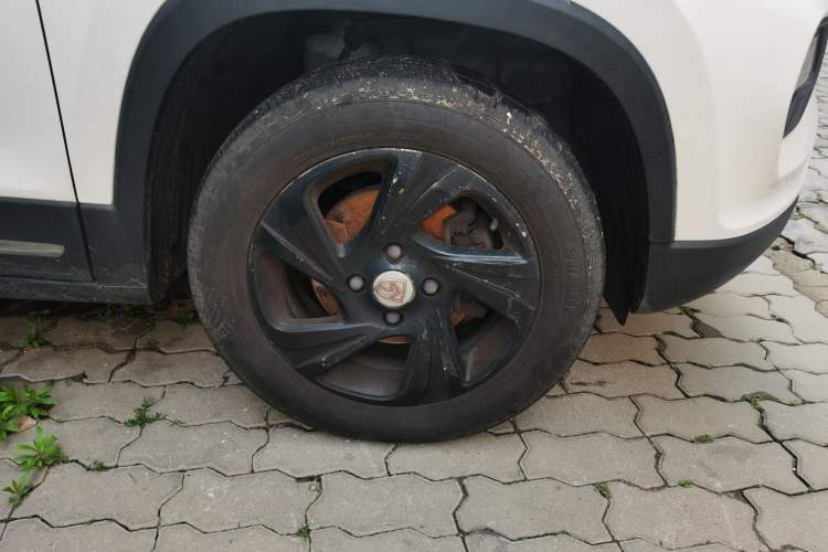 Used Baojun 510 2017 1.5L Automatic Luxury Model Right Front Wheel Hub