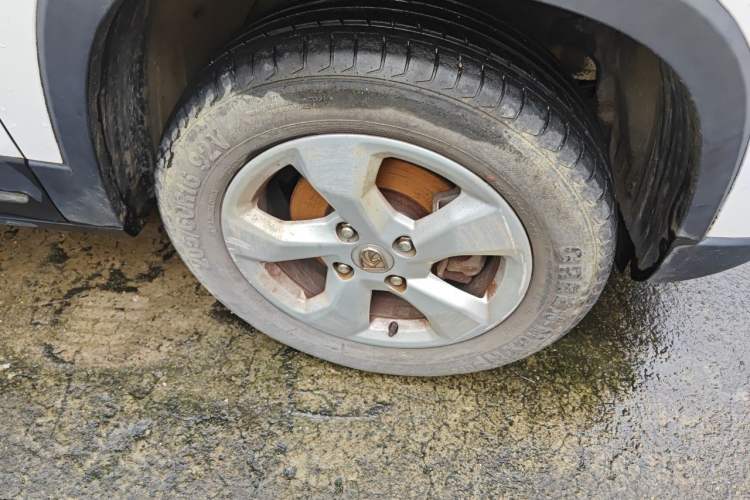 Used Baojun 510 2017 1.5L Manual Fashion Model Right Front Wheel Hub
