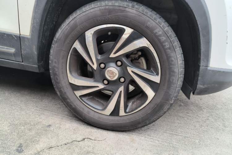 Used Baojun 510 2017 1.5L Automatic Luxury Model Right Front Wheel Hub