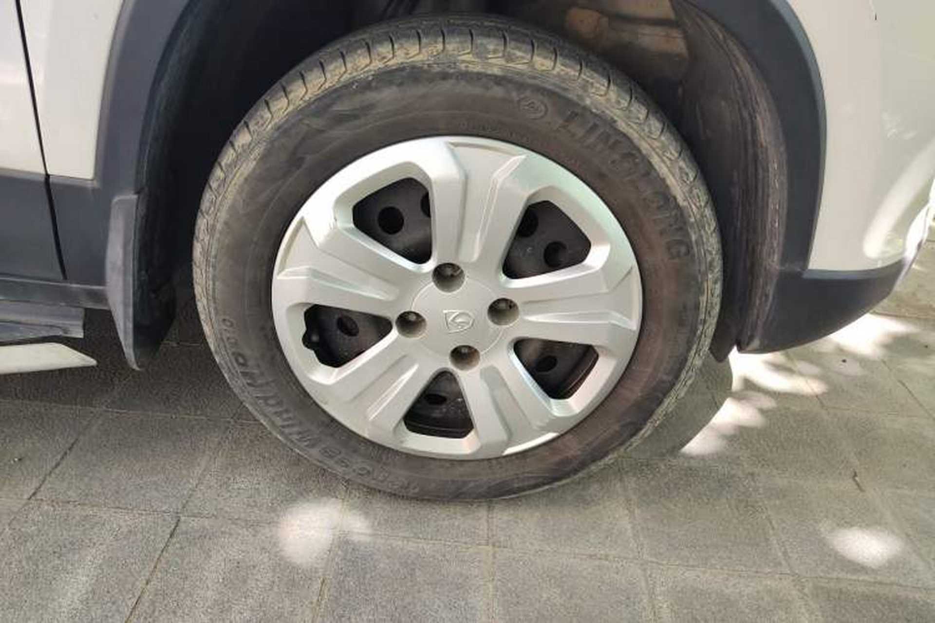 Used Baojun 510 2017 1.5L manual Comfort trim Right Front Wheel Hub