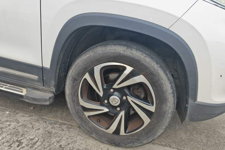 Used Baojun 510 2017 1.5L Manual Luxury Model Right Front Wheel Hub