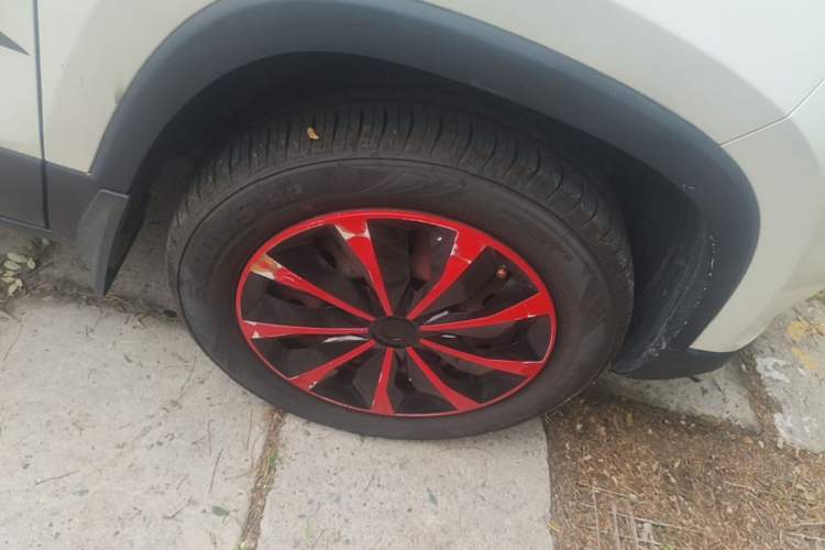 Used Baojun 510 2017 1.5L manual Comfort trim Right Front Wheel Hub