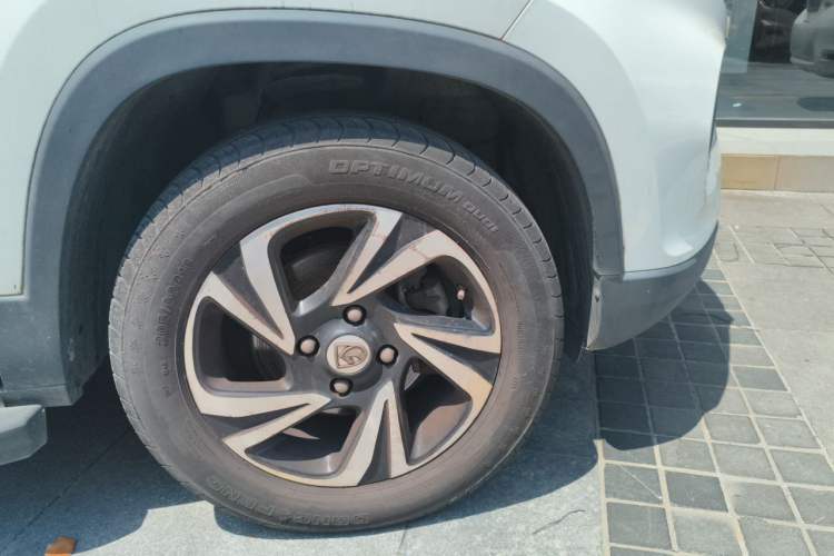 Used Baojun 510 2017 1.5L Manual Luxury Model Right Front Wheel Hub