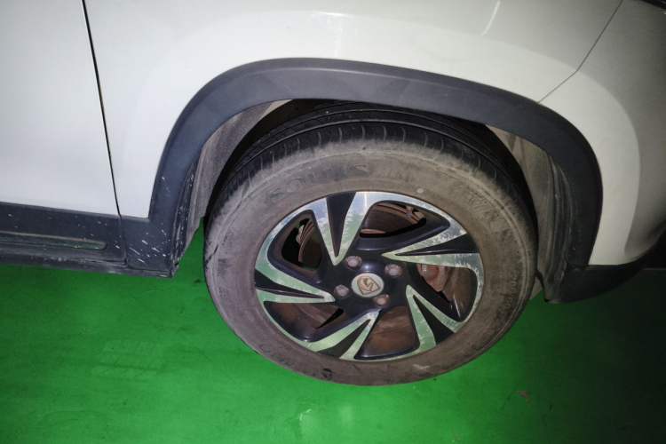 Used Baojun 510 2017 1.5L Manual Luxury Model Right Front Wheel Hub