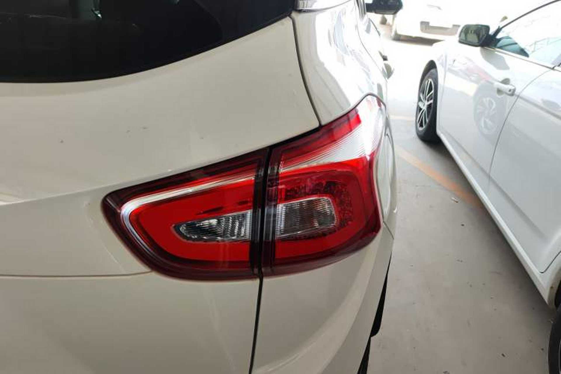 Used Baojun 510 2017 1.5L Automatic Luxury Model Right Rear Taillight