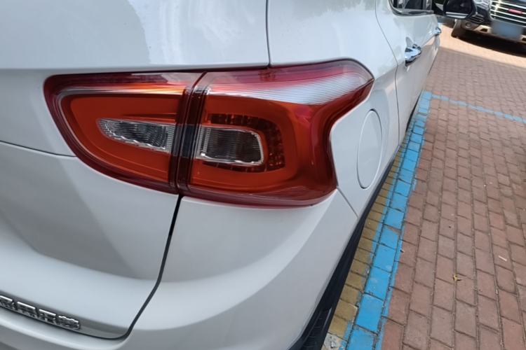 Used Baojun 510 2017 1.5L Automatic Fashion Model Right Rear Taillight