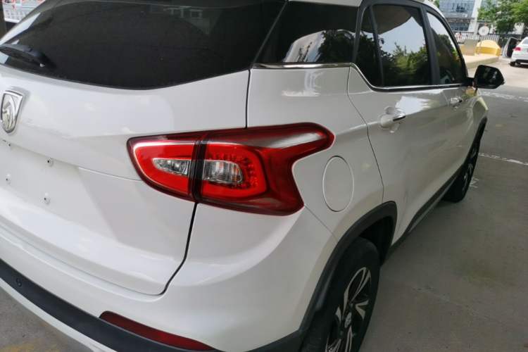 Used Baojun 510 2017 1.5L Automatic Luxury Model Right Rear Taillight