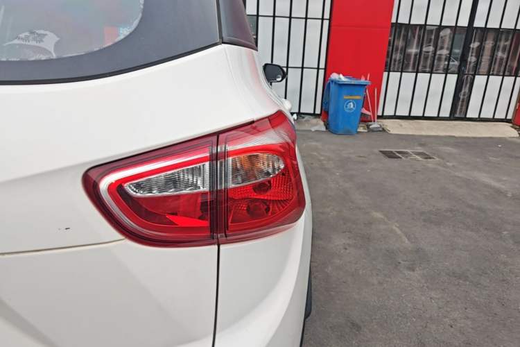 Used Baojun 510 2017 1.5L manual Comfort trim Right Rear Taillight