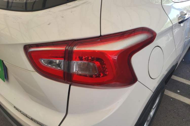 Used Baojun 510 2017 1.5L Automatic Fashion Model Right Rear Taillight