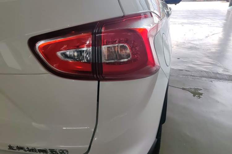 Used Baojun 510 2017 1.5L Automatic Luxury Model Right Rear Taillight
