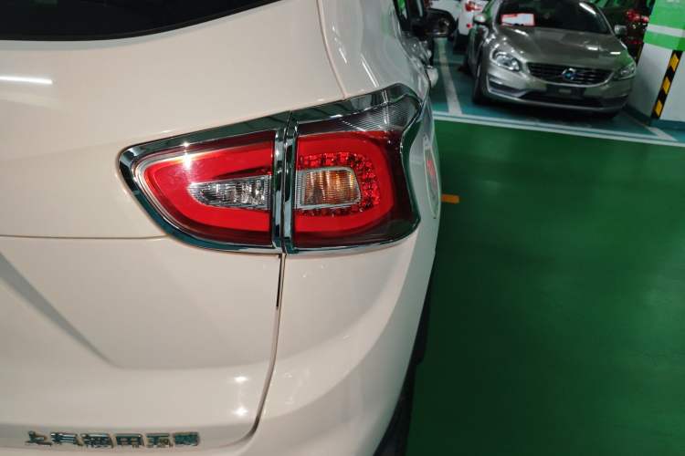Used Baojun 510 2017 1.5L Automatic Luxury Model Right Rear Taillight