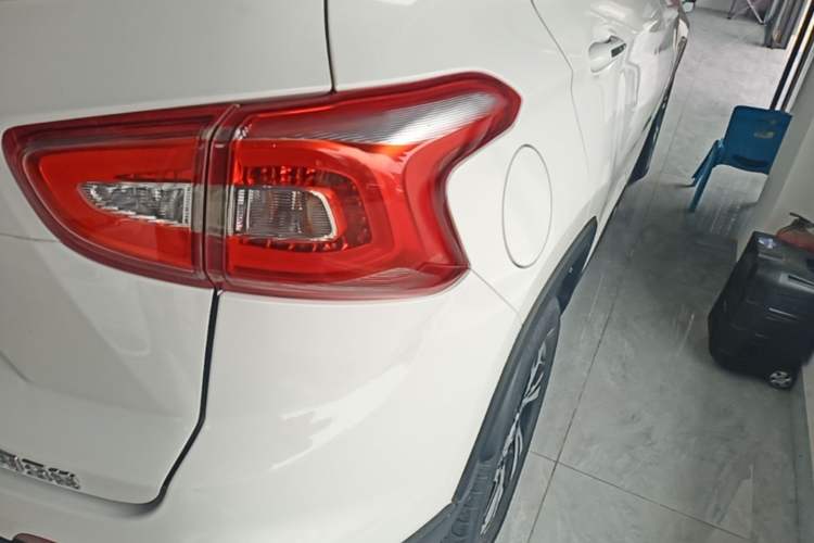 Used Baojun 510 2017 1.5L Automatic Luxury Model Right Rear Taillight